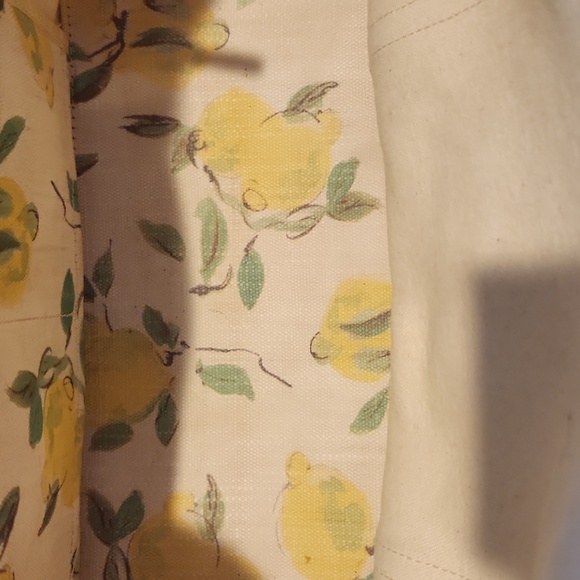 KATE SPADE CANVAS STORYBOOK LEMON PRINT TOTE EUC - Picture 8 of 12